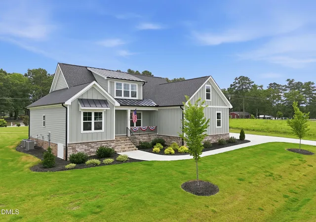 Photo 2 of Single family home for sale at 35 Wheatfield Ln, Youngsville, NC 27596 | MLS# 10180046 | Listing updated on 2026-08-17