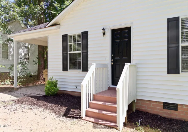 5th image of 221 Dogwood Ave, Clayton, NC 27520 | MLS# 10181229
