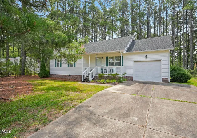 Photo 3 of Sale Pending at 48 Hammerstone Dr, Fuquay Varina, NC 27526 | MLS# 10179839 | Listing updated on 2026-09-03