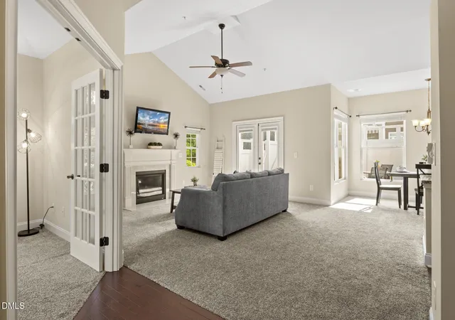 Listing Photo 4 - Condo for sale in building located at 1467 Orch Villas Ave, Apex, NC 27502