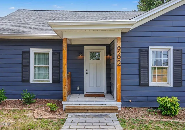 Photo 4 of Single family home for sale at 962 Laurel Ml Centerville Rd, Louisburg, NC 27549 | MLS# 10180589 | Listing updated on 2026-10-02