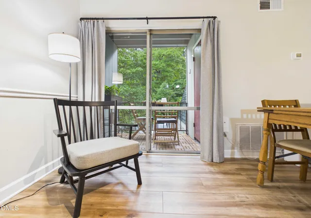 Listing Photo 5 - Condo for sale in building located at 108 Ephesus Church Rd, Chapel Hill, NC 27517 - Unit #414