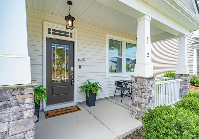 4th image of 1112 Quindell Dr, Holly Springs, NC 27540 | MLS# 10179764