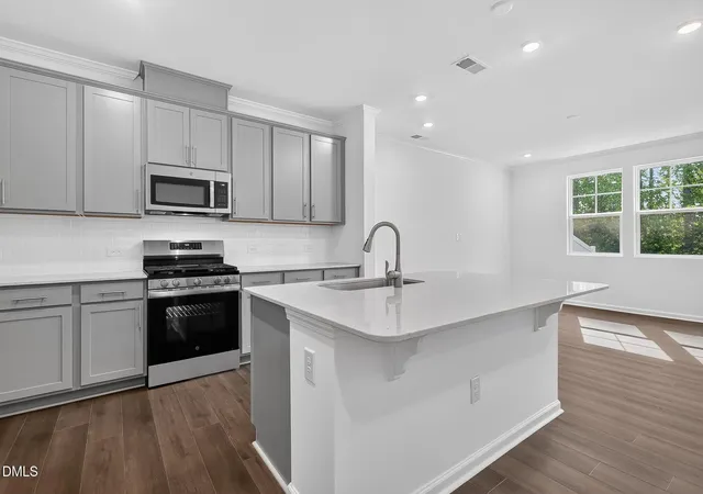 Photo 5 of Sale Pending at 1414 Copper John Rd, Zebulon, NC 27597 | MLS# 10179762 | Listing updated on 2026-08-20
