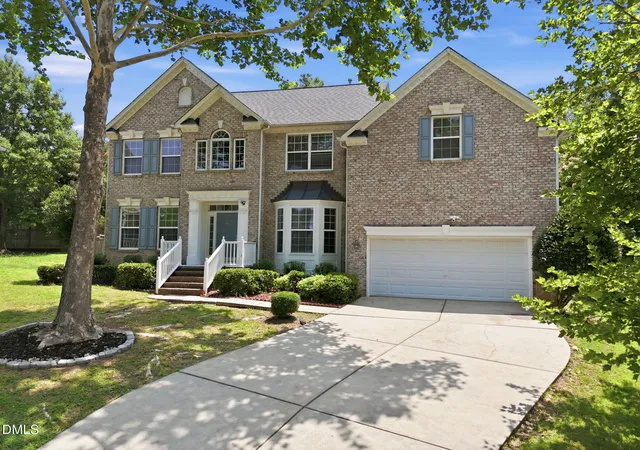 Photo 2 of Single family home for sale at 5 Bobcat Ct, Durham, NC 27713 | MLS# 10180604 | Listing updated on 2026-08-24