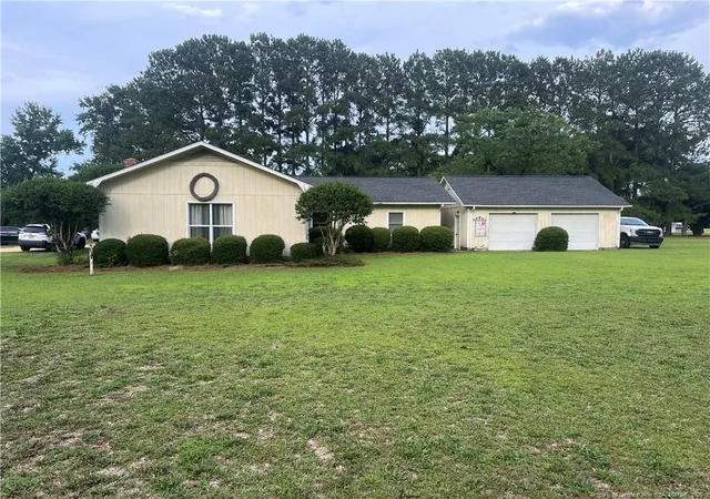Photo 3 of Sale Pending at 5455 Oxendine School Rd, Maxton, NC 28364 | MLS# 765845 | Listing updated on 2026-08-23