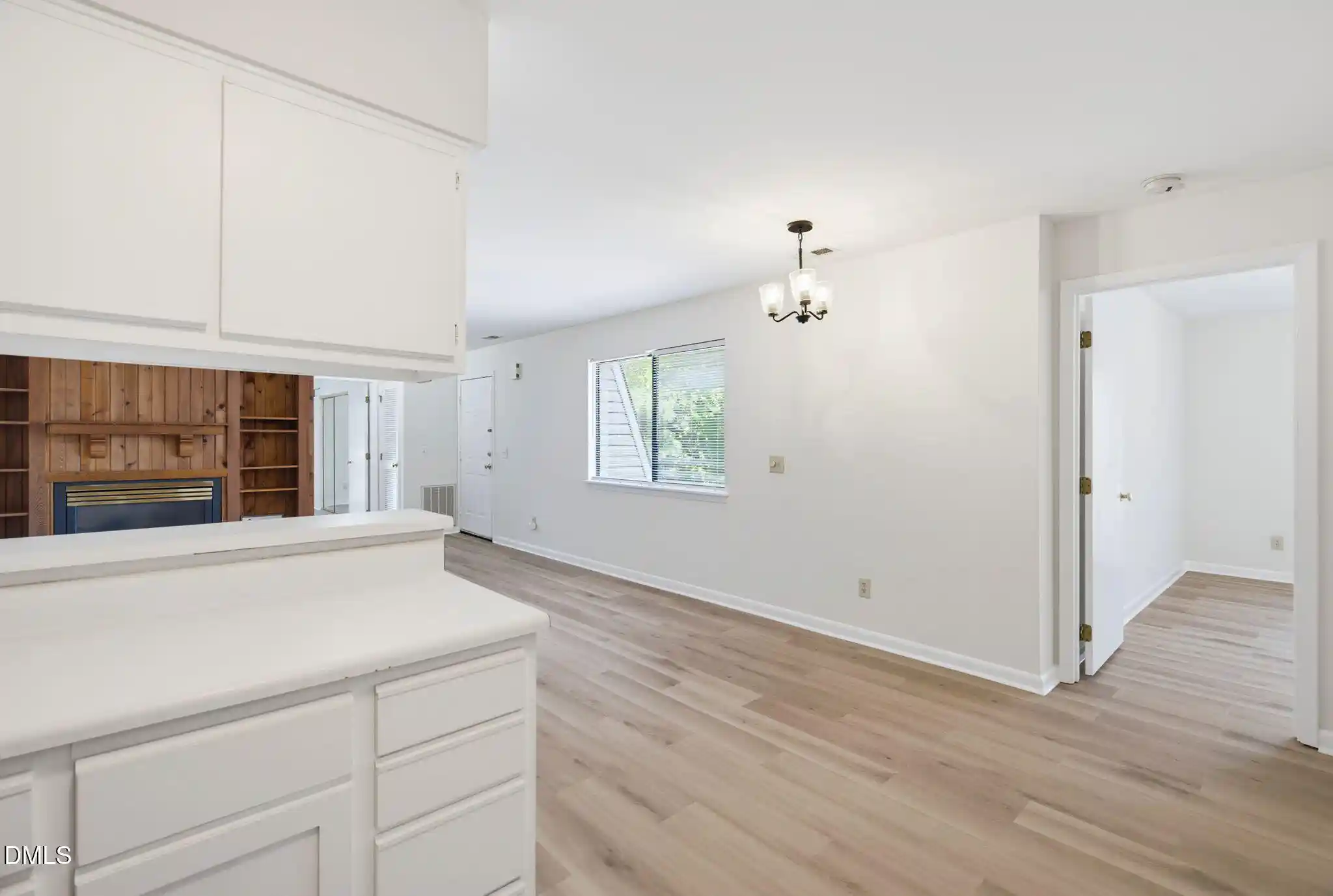 Listing Photo 1 - Condo for sale in 386 Summerwalk Cir located at 386 Summerwalk Cir, Chapel Hill, NC 27517 - Unit #386