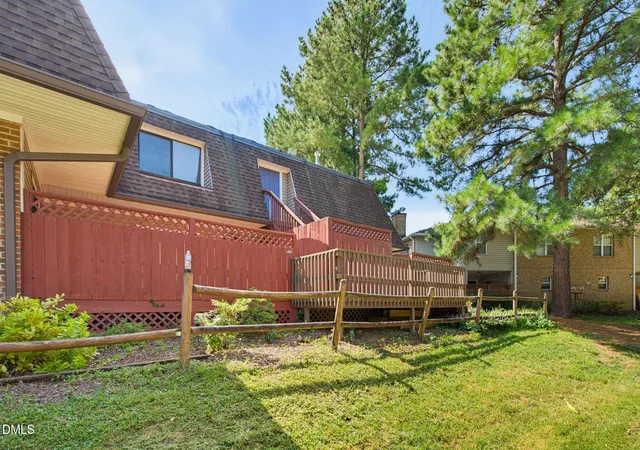 Photo 2 of Condo for sale at 386 Summerwalk Cir #386, Chapel Hill, NC 27517 | MLS# 10179803 | Listing updated on 2026-08-29