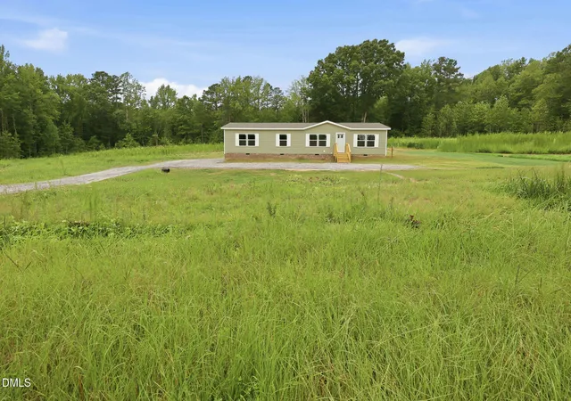 3rd image of 184 Woodsworth Rd, Henderson, NC 27537 | MLS# 10183765