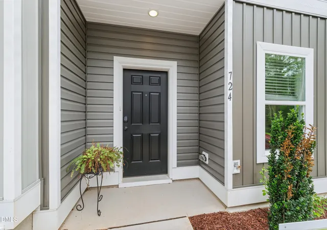 Photo 2 of Townhouse for sale at 724 Orchard Vista Cir, Raleigh, NC 27606 | MLS# 10179862 | Listing updated on 2026-09-14