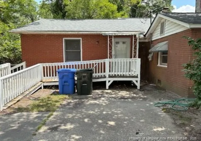 Photo 4 of Single family home for sale at 911 Henderson Ave, Fayetteville, NC 28301 | MLS# 765860 | Listing updated on 2026-09-16