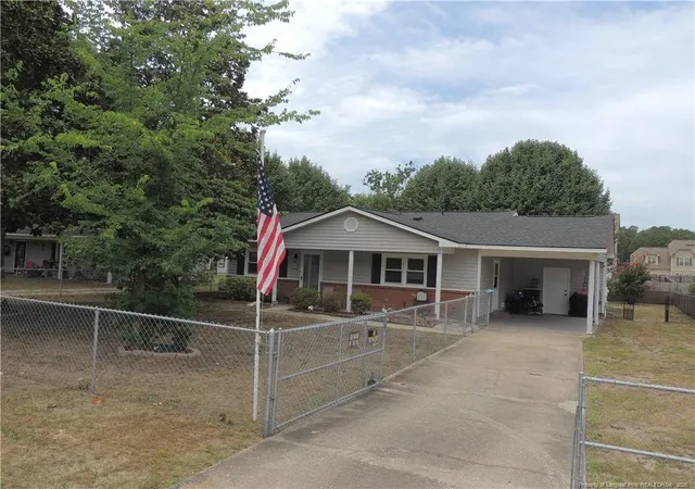 3rd image of 3831 Oak Haven Rd, Hope Mills, NC 28348 | MLS# 765869