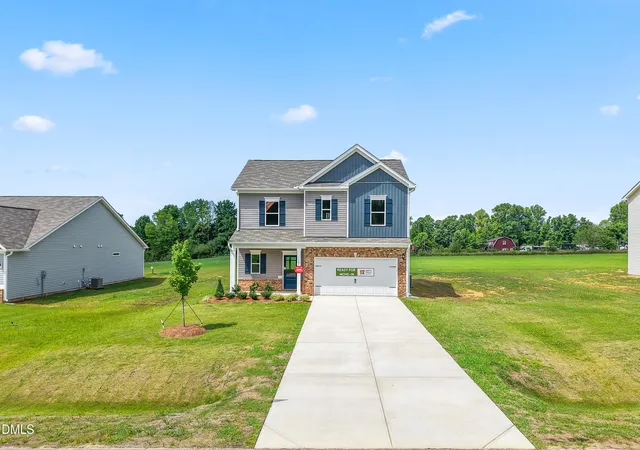 Photo 4 of Single family home for sale at 160 Smith Farms Dr, Lillington, NC 27546 | MLS# 10179867 | Listing updated on 2026-08-30