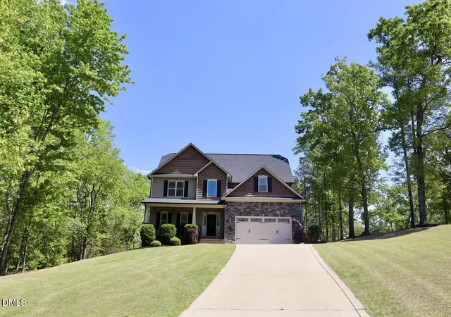 Photo 4 of Single family home for sale at 335 Gwendolyn Way, Fuquay Varina, NC 27526 | MLS# 10179883 | Listing updated on 2026-08-03