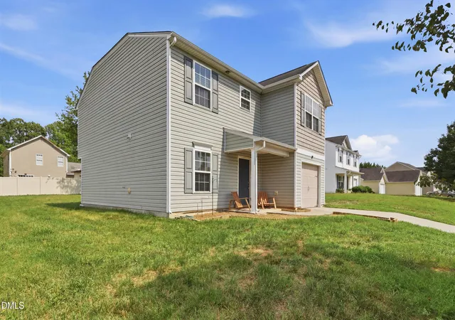 3rd image of 707 Bentley Ln, Burlington, NC 27217 | MLS# 10179892