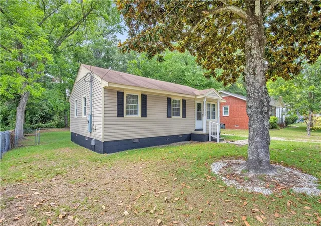 Photo 2 of Sale Pending at 713 Commerce St, Fayetteville, NC 28305 | MLS# 765885 | Listing updated on 2026-08-10