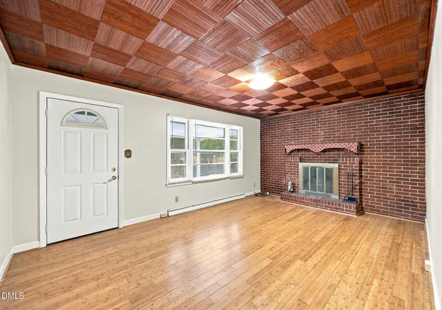 Photo 3 of Single family home for sale at 719 Greenwood Dr, Burlington, NC 27217 | MLS# 10181878 | Listing updated on 2026-09-18