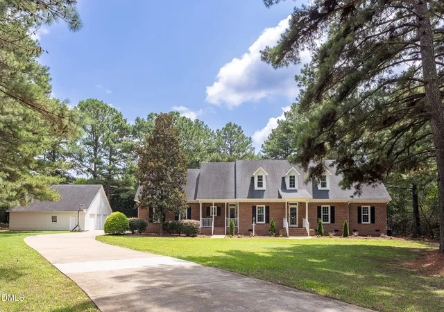 Photo 2 of Sale Pending at 4705 Carolton Dr, Raleigh, NC 27606 | MLS# 10182782 | Listing updated on 2026-08-24