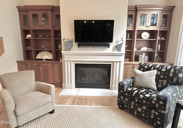Photo 4 of Townhouse for sale at 208 Old Franklin Grv Dr, Chapel Hill, NC 27514 | MLS# 10180665 | Listing updated on 2026-09-13
