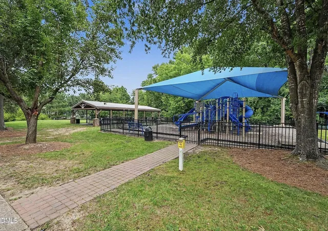 42nd image of 304 Arbor Creek Dr, Holly Springs, NC 27540 | MLS# 10187518