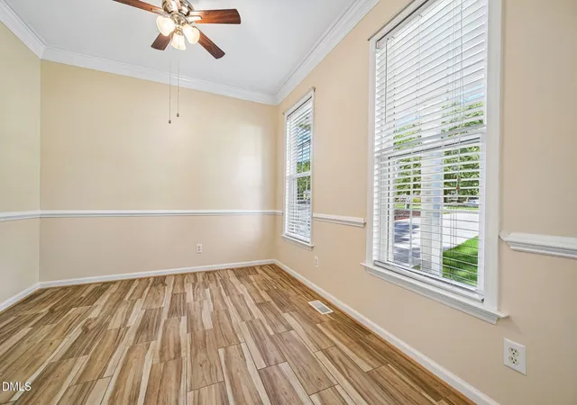 5th image of 304 Arbor Creek Dr, Holly Springs, NC 27540 | MLS# 10187518