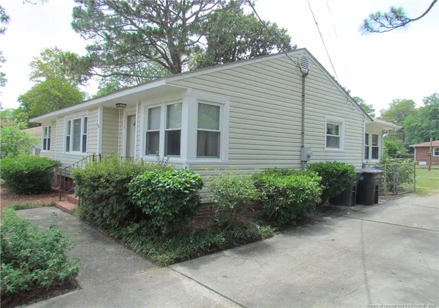 4th image of 1010 Sandalwood Dr, Fayetteville, NC 28304 | MLS# 765888