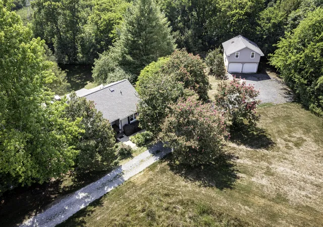 5th image of 1112 Meadowbrook Trl, Hillsborough, NC 27278 | MLS# 10179946