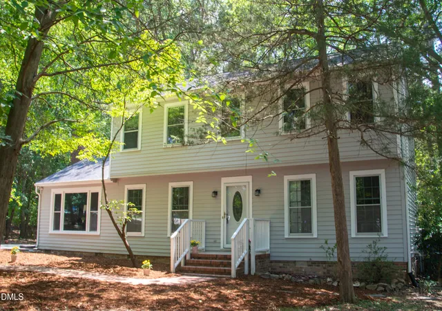 Photo 1 of Single family home for sale at 110 Country Rd, Chapel Hill, NC 27514 | MLS# 10182356 | Listing updated on 2026-09-03