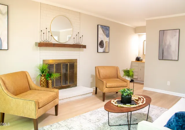Photo 3 of Single family home for sale at 110 Country Rd, Chapel Hill, NC 27514 | MLS# 10182356 | Listing updated on 2026-09-03
