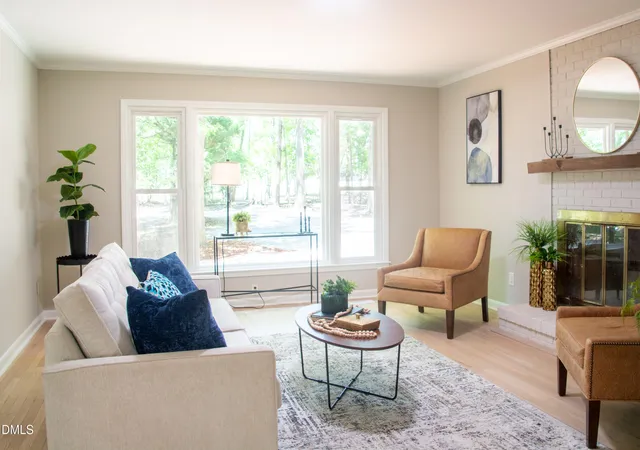 Photo 5 of Single family home for sale at 110 Country Rd, Chapel Hill, NC 27514 | MLS# 10182356 | Listing updated on 2026-09-03