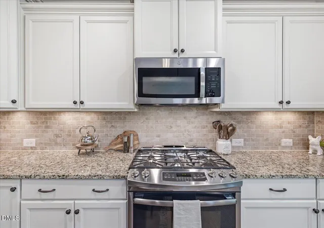 Photo 5 of Single family home for sale at 53 Spring Holw Ct, Pittsboro, NC 27312 | MLS# 10180739 | Listing updated on 2026-09-03