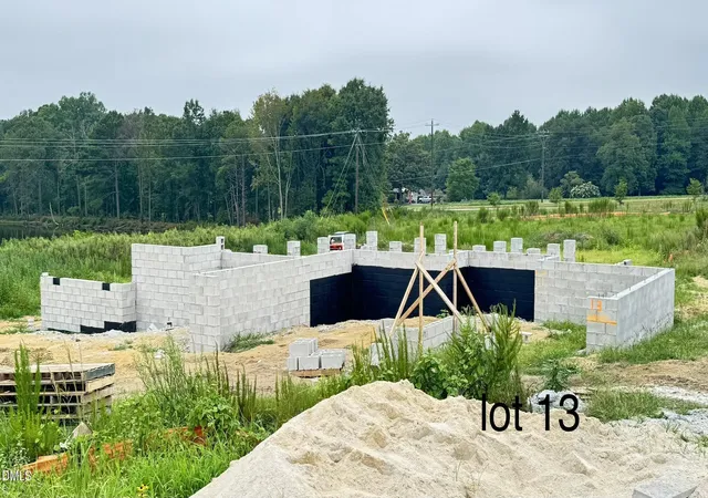 Photo 2 of Single family home for sale at 284 Galway Rd, Lillington, NC 27546 | MLS# 10180022 | Listing updated on 2026-08-21