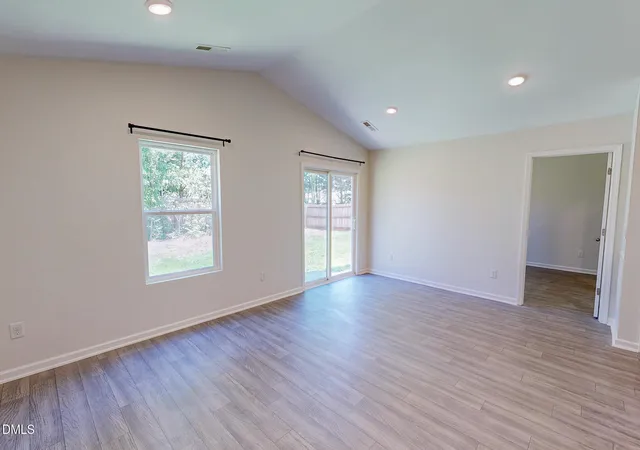 4th image of 112 Somerset Dr, Roxboro, NC 27573 | MLS# 10180603