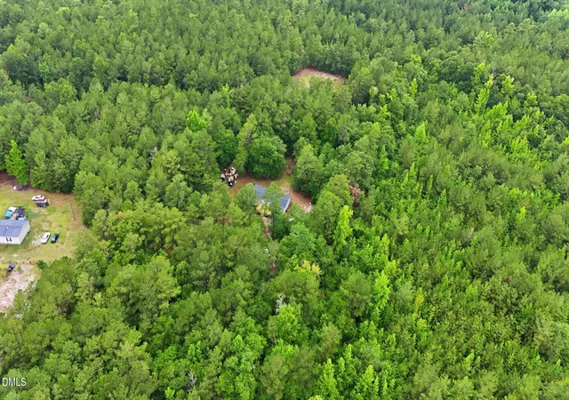 Photo 2 of Manufactured home for sale at 3984 Fulford Mcmillan Rd, Raeford, NC 28376 | MLS# 10182505 | Listing updated on 2026-08-18