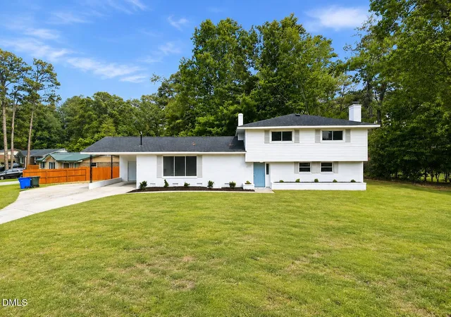 Photo 1 of Single family home for sale at 6326 Cool Shade Dr, Fayetteville, NC 28303 | MLS# 10181118 | Listing updated on 2026-09-25