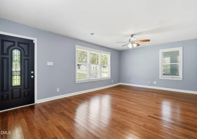 Photo 4 of Sale Pending at 2800 Davie Dr, Durham, NC 27704 | MLS# 10180611 | Listing updated on 2026-08-10
