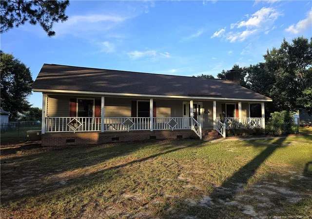Homes for sale in Laurinburg, NC | 9341 Oat Dr, Laurinburg, NC 28352 | MLS# 765936