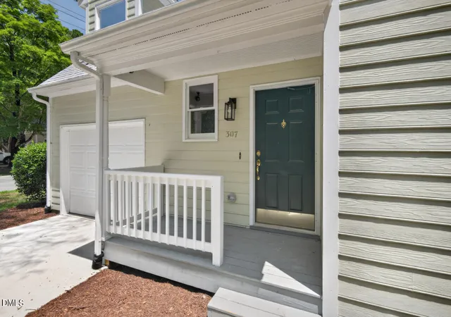 Photo 2 of Single family home for sale at 307 Berryhill Dr, Carrboro, NC 27510 | MLS# 10181826 | Listing updated on 2026-08-30