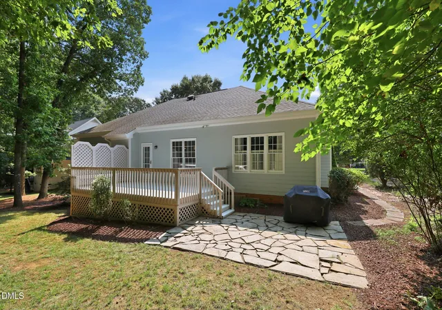 Photo 4 of Single family home for sale at 3020 Stone Gap Ct, Raleigh, NC 27612 | MLS# 10180813 | Listing updated on 2026-10-03