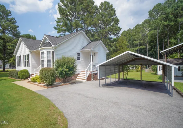 Photo 3 of Single family home for sale at 104 Trey Dr, Benson, NC 27504 | MLS# 10180137 | Listing updated on 2026-09-08