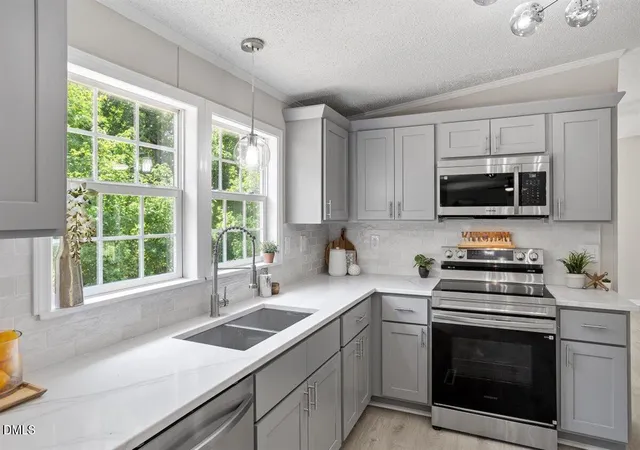 4th image of 2031 Bakers Chapel Rd, Smithfield, NC 27577 | MLS# 10183820