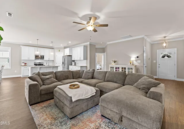 Photo 4 of Single family home for sale at 137 Shadybrook Dr, Benson, NC 27504 | MLS# 10180606 | Listing updated on 2026-08-20