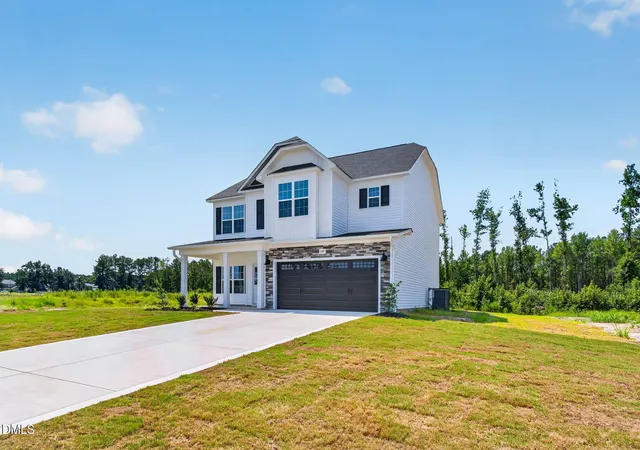 Photo 3 of Single family home for sale at 1149 Hedgewood Dr, Hope Mills, NC 28348 | MLS# 10180785 | Listing updated on 2026-09-22