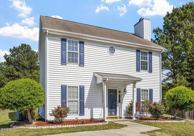 Photo 1 of Sale Pending at 6 Sugar Maple Ct, Durham, NC 27703 | MLS# 10182222 | Listing updated on 2026-09-19