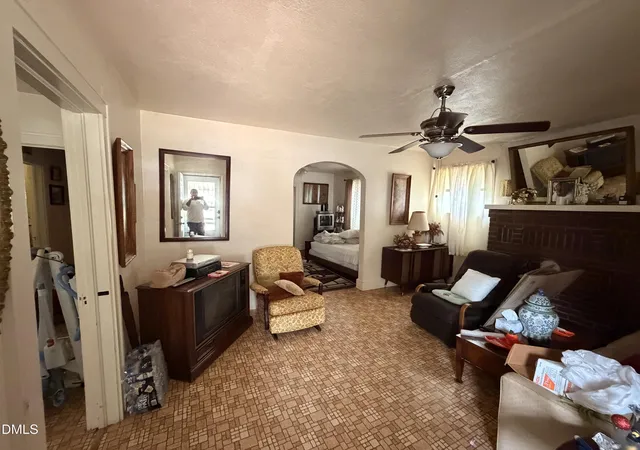 Photo 4 of Sale Pending at 1303 Lincoln St, Durham, NC 27701 | MLS# 10180696 | Listing updated on 2026-09-13