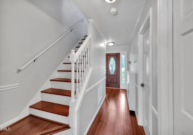 Photo 4 of Single family home for sale at 1011 Homestead Pl, Zebulon, NC 27597 | MLS# 10180215 | Listing updated on 2026-10-01