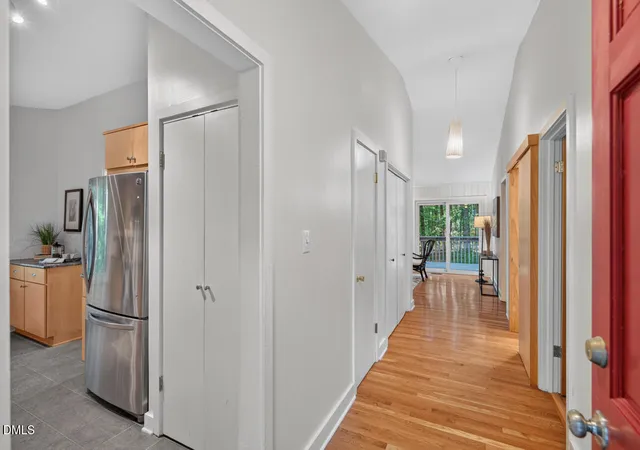 4th image of 614 Hatch Rd, Chapel Hill, NC 27516 | MLS# 10180575