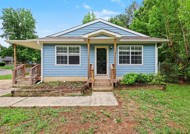 Photo 1 of Single family home for sale at 1104 Pecan Pl, Durham, NC 27704 | MLS# 10180334 | Listing updated on 2026-07-18