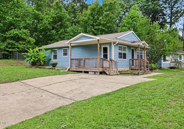 Photo 2 of Single family home for sale at 1104 Pecan Pl, Durham, NC 27704 | MLS# 10180334 | Listing updated on 2026-07-18