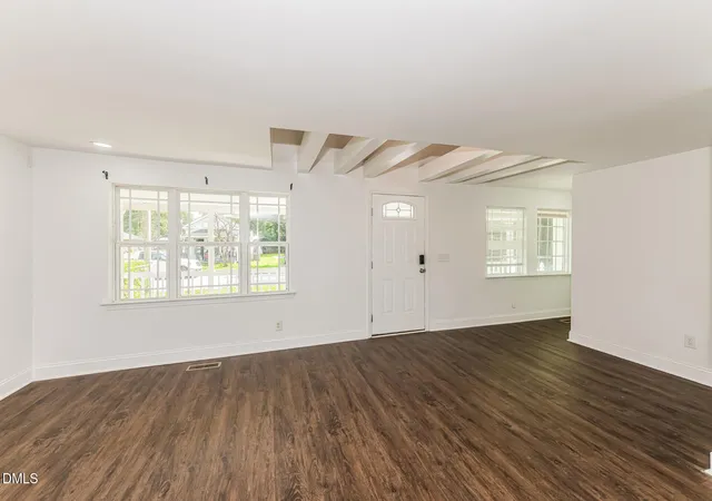 Photo 2 of Sale Pending at 1321 Carolina St E, Wilson, NC 27893 | MLS# 10180287 | Listing updated on 2026-09-07